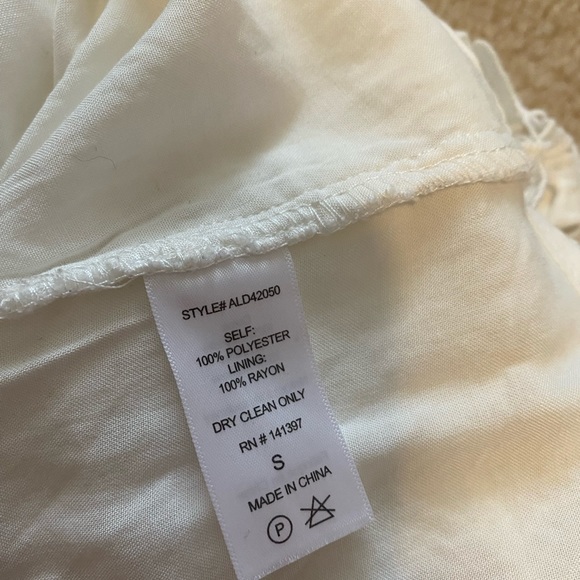 ASTR The Label White Lace off the Shoulder Dress, Size small - Picture 4 of 5